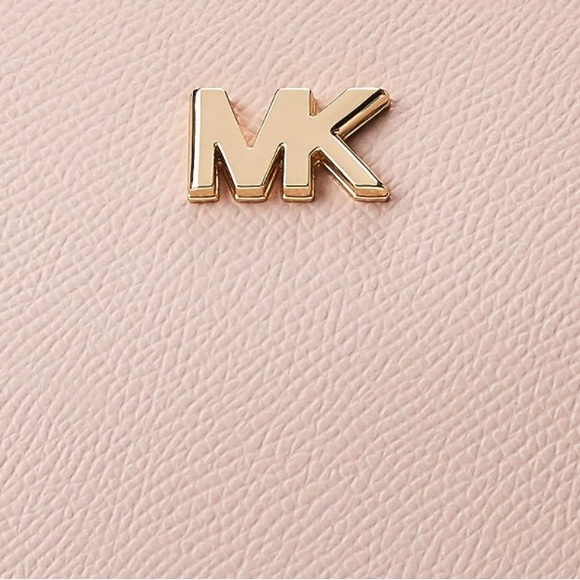 Pink small Michael Kors bag - Picture 2 of 5